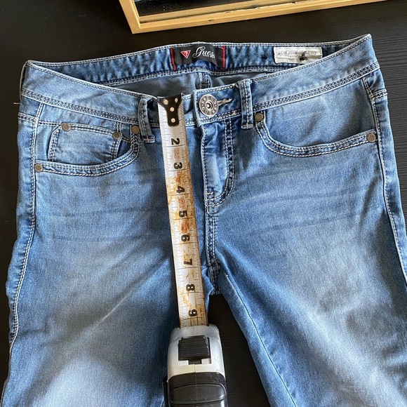GUESS low rise Jegging​ - Picture 5 of 5